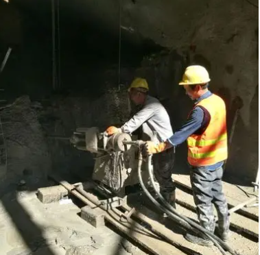 南皮水下抗分散灌浆料特点 水下不分散注浆料介绍